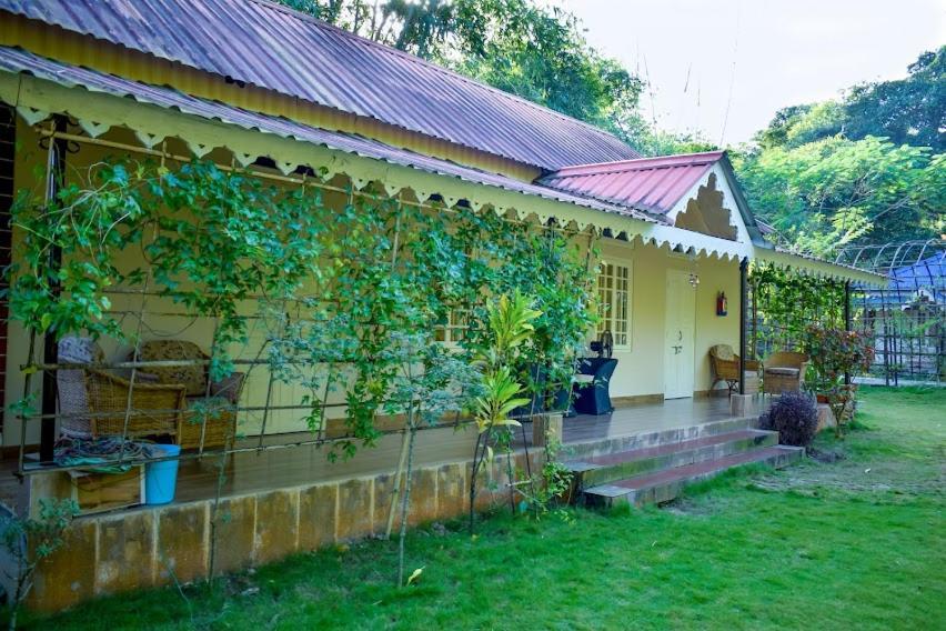 Bougainvillea Retreat & Spa Kaharpara Екстериор снимка