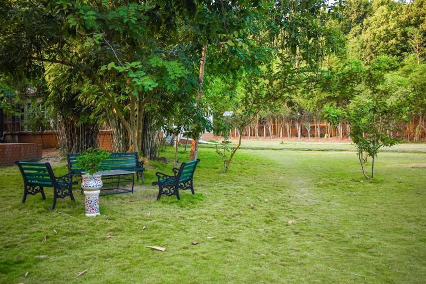 Bougainvillea Retreat & Spa Kaharpara Екстериор снимка